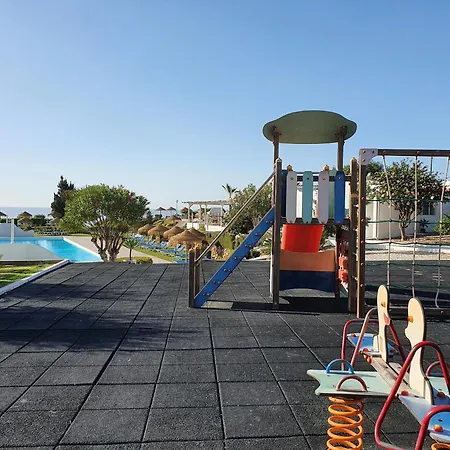 Casa Praia, Vista Mar, Piscina E Terraco Porches (Algarve)
