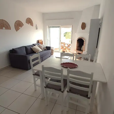 Holiday home Casa Praia, Vista Mar, Piscina E Terraco Porches (Algarve)