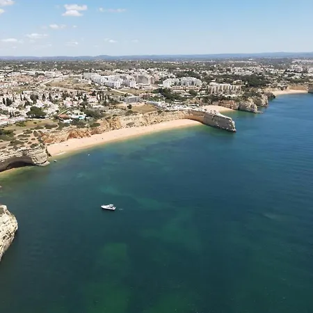 Casa Praia, Vista Mar, Piscina E Terraco * Porches (Algarve)